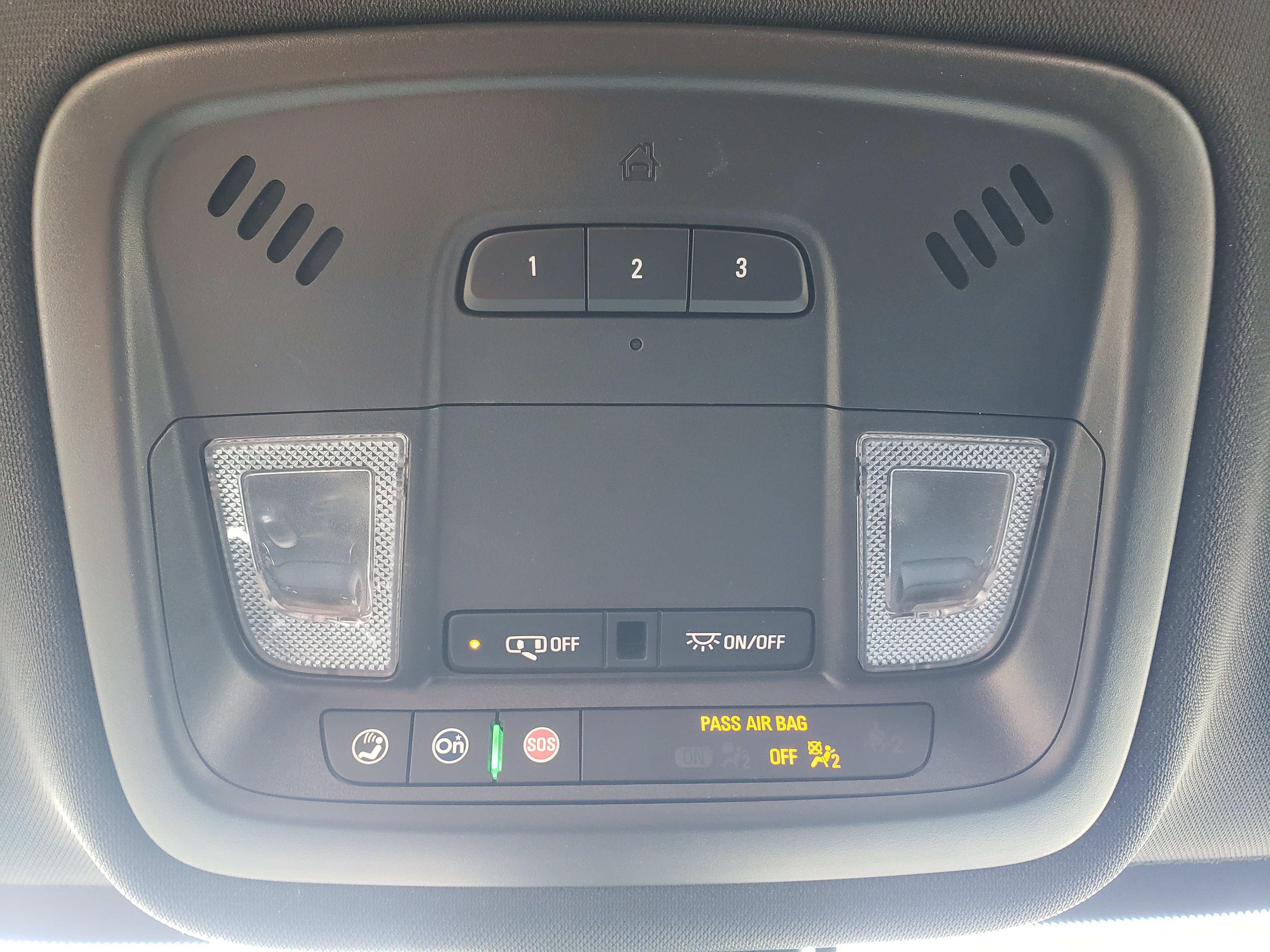 Used 2023 Chevrolet Traverse RS w/ LPO, Floor Liner Package FWD image 27
