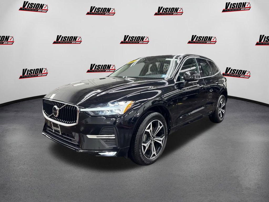 Used 2022 Volvo XC60 B5 Momentum w/ Climate Package
