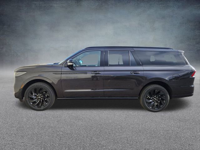 New 2026 Lincoln Navigator L Reserve w/ Jet Appearance Package image 4