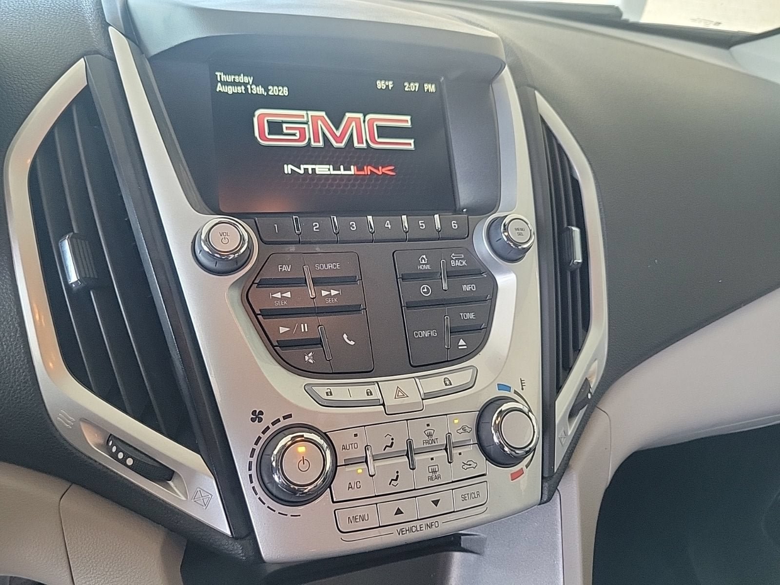 Used 2013 GMC Terrain SLE w/ LPO, Chrome Package FWD image 17
