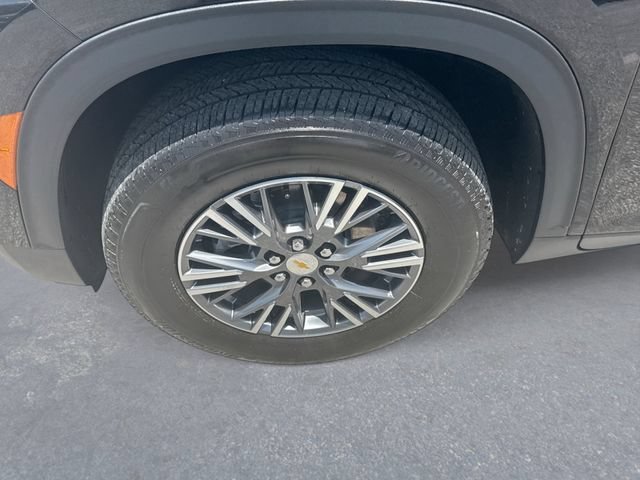 Used 2026 Chevrolet Traverse LT AWD/4WD image 10