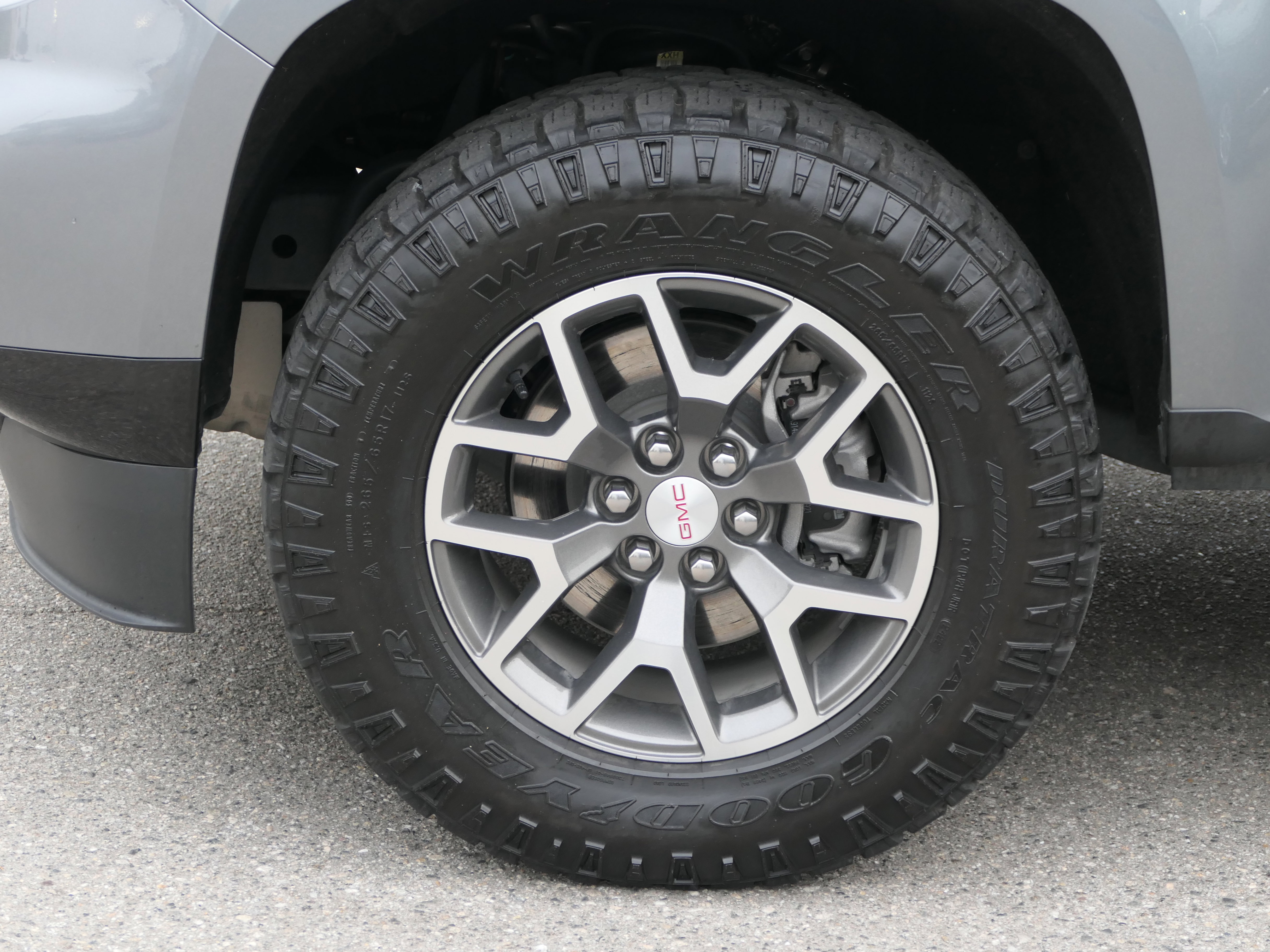 Used 2022 GMC Canyon AT4 image 11