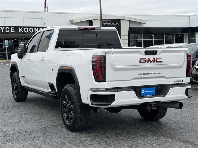 Used 2024 GMC Sierra 2500 AT4 w/ AT4 Premium Plus Package image 3