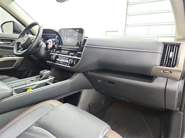 Used 2023 Nissan Pathfinder Platinum w/ Lighting Package (N93) image 47