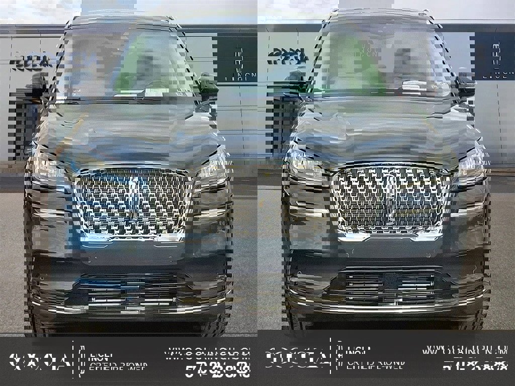 Certified 2022 Lincoln Corsair Reserve w/ Equipment Group 201A image 2