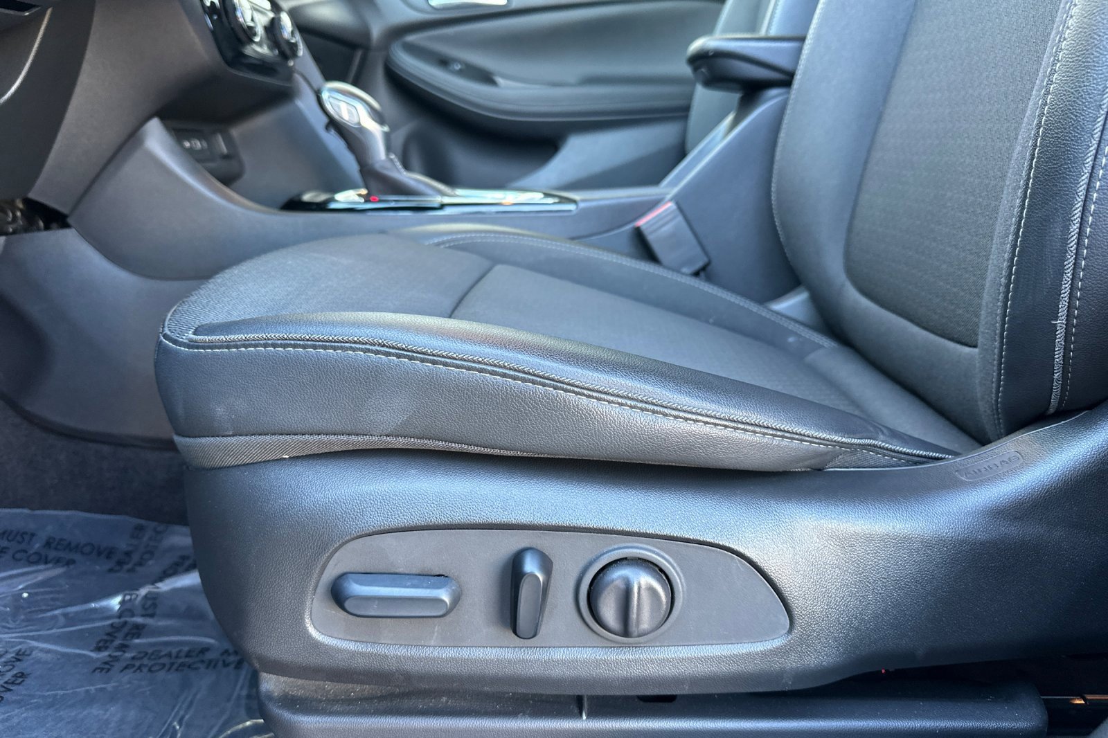 Used 2023 Buick Encore GX Select w/ Sport Touring Package image 13