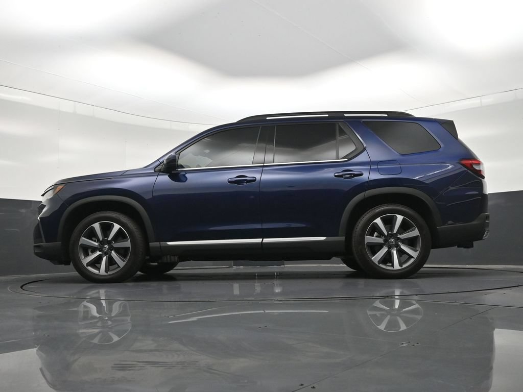 Used 2025 Honda Pilot Touring image 25