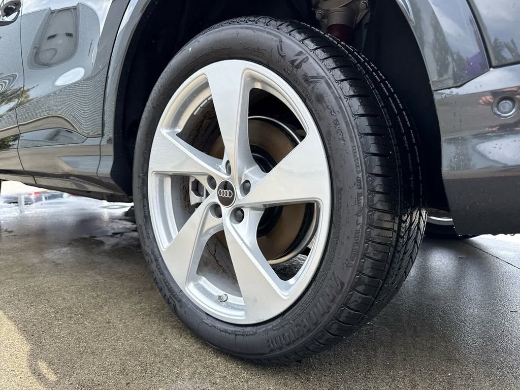 New 2025 Audi Q5 Premium Plus image 9