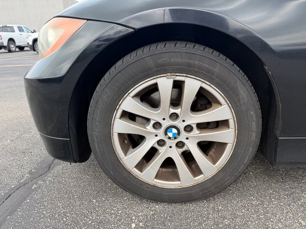 Used 2006 BMW 325i Sedan RWD image 15