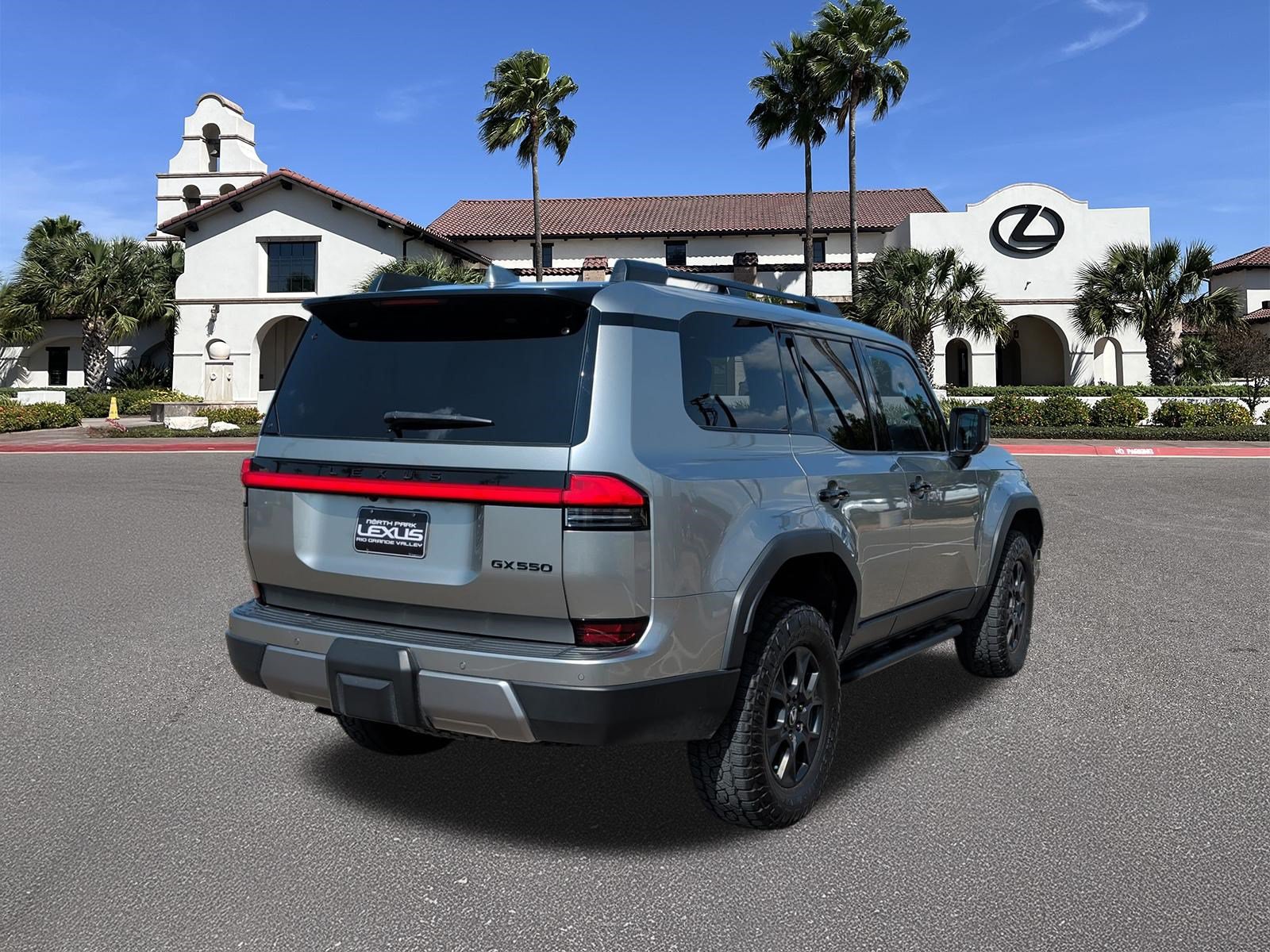 Certified 2025 Lexus GX 550 AWD/4WD image 2