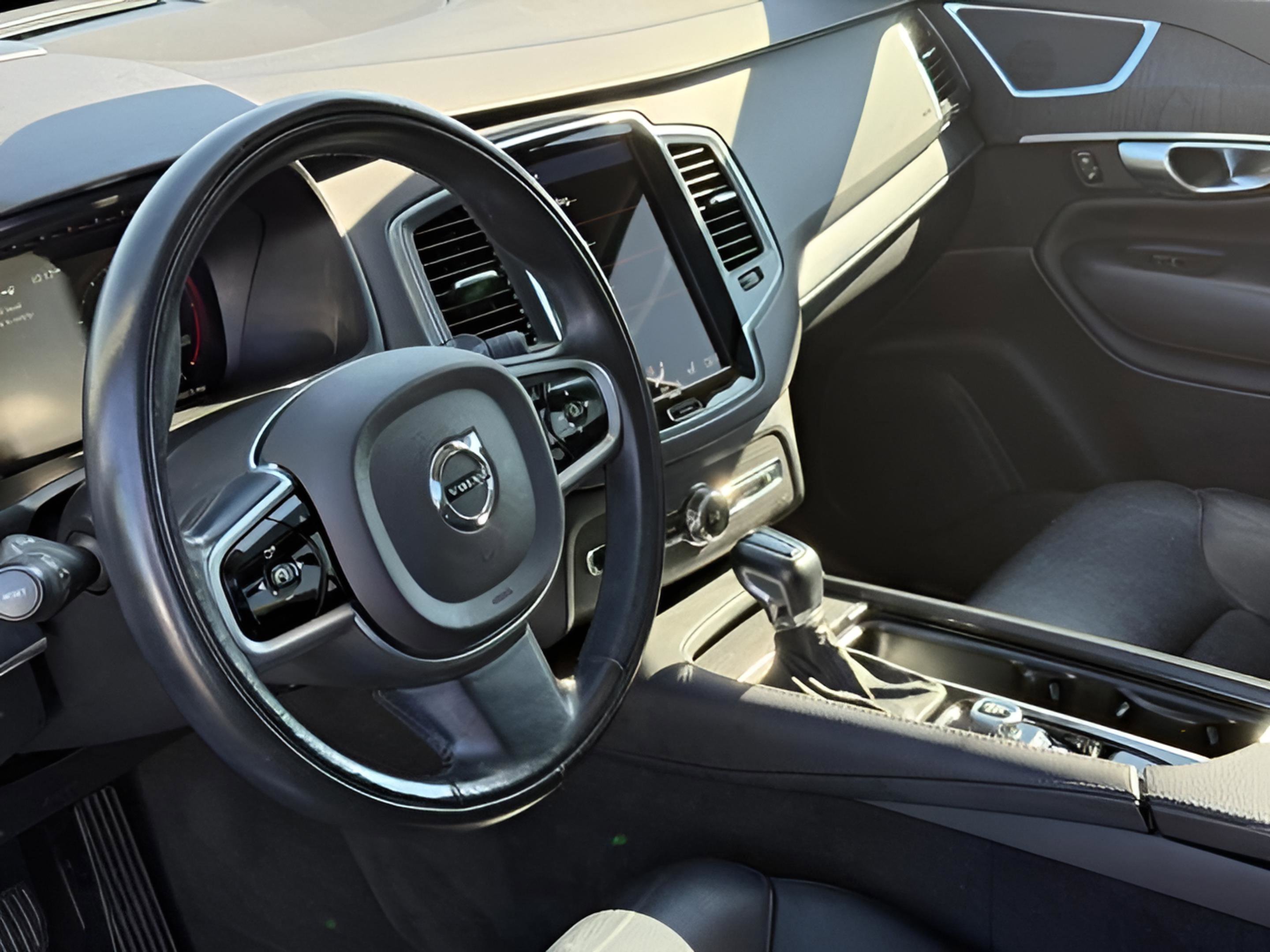 Used 2020 Volvo XC90 T6 Momentum AWD/4WD image 20