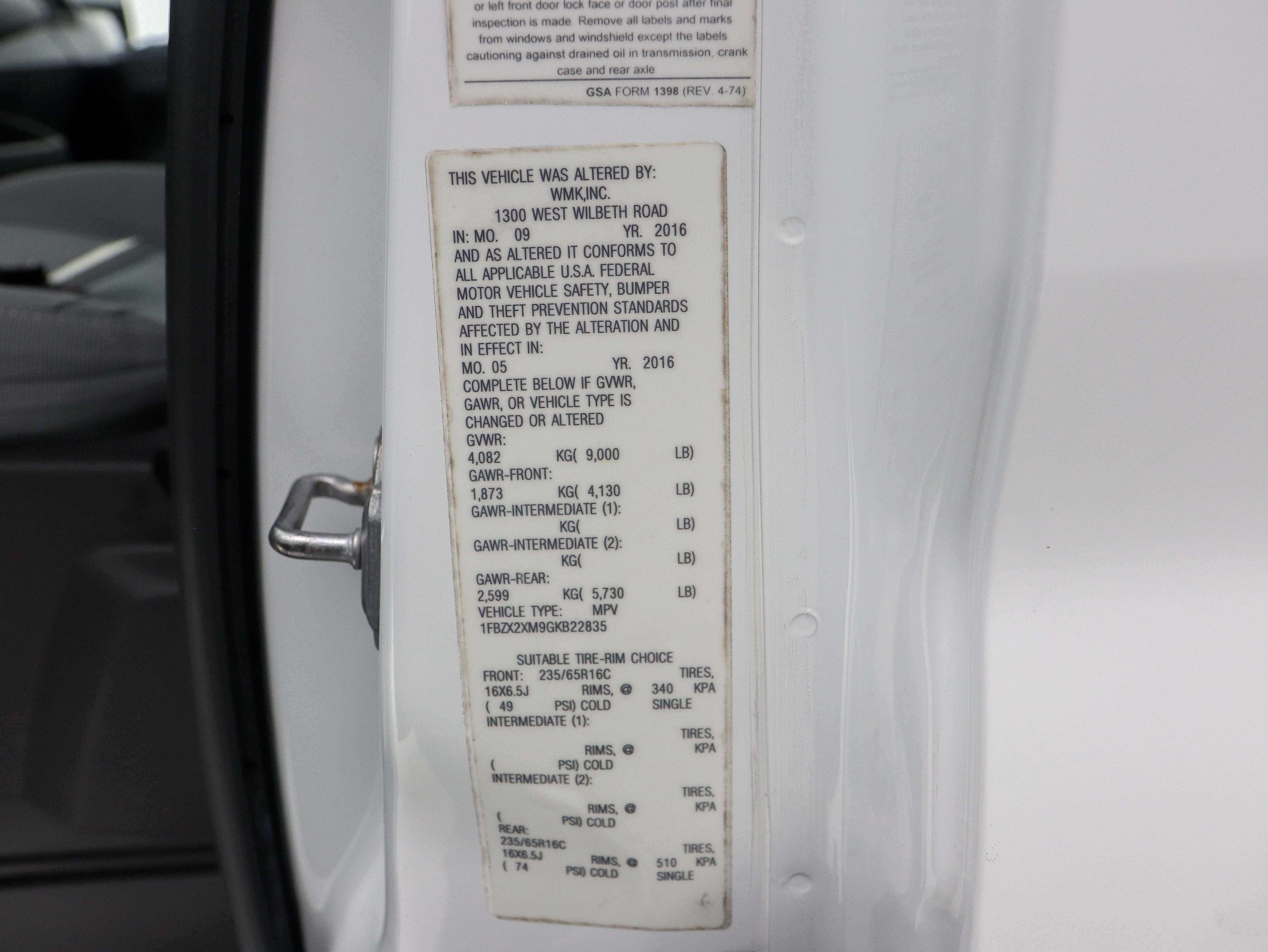 Used 2016 Ford Transit 350 XLT image 36