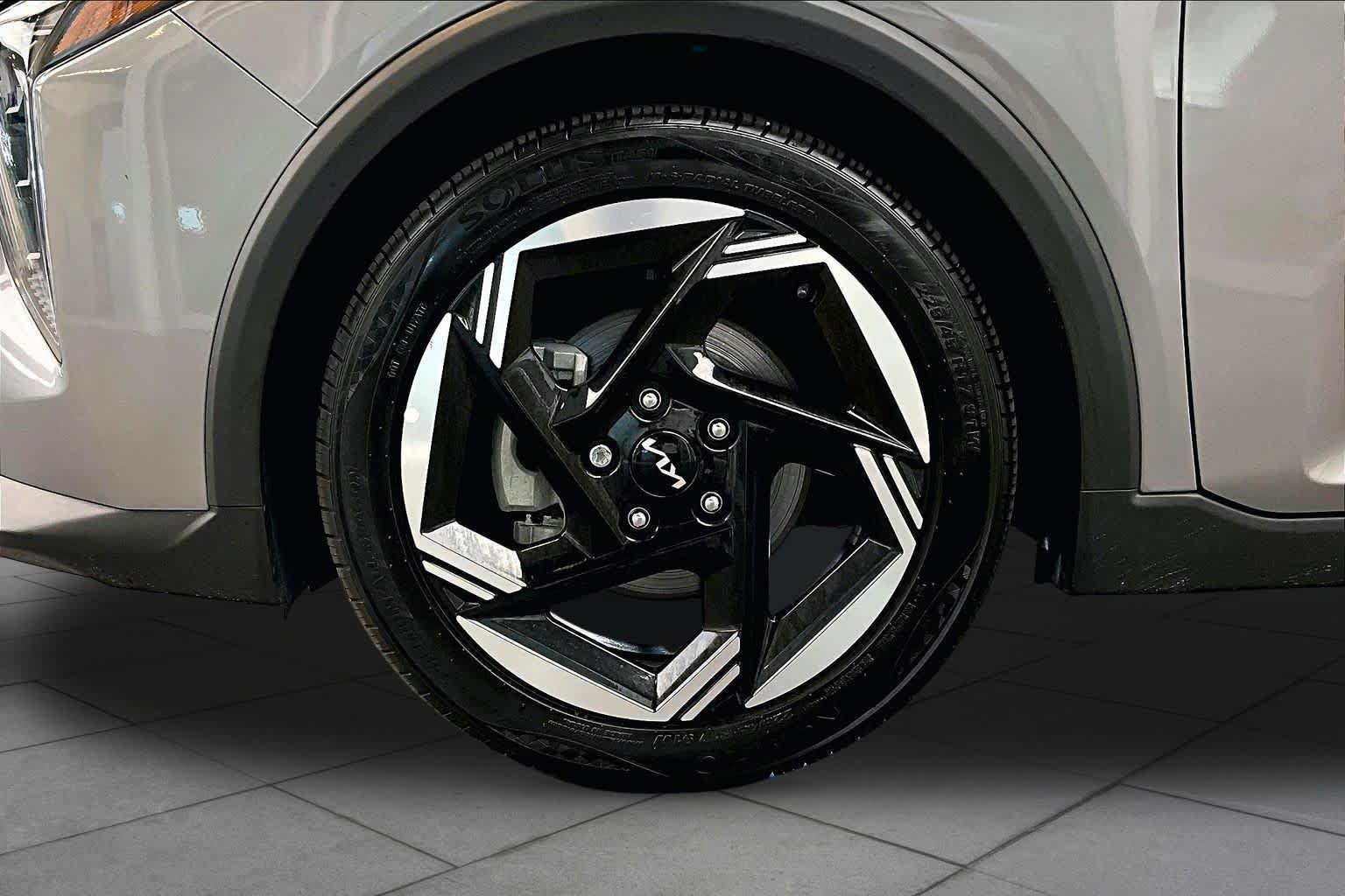 Used 2025 Kia K4 EX FWD image 10