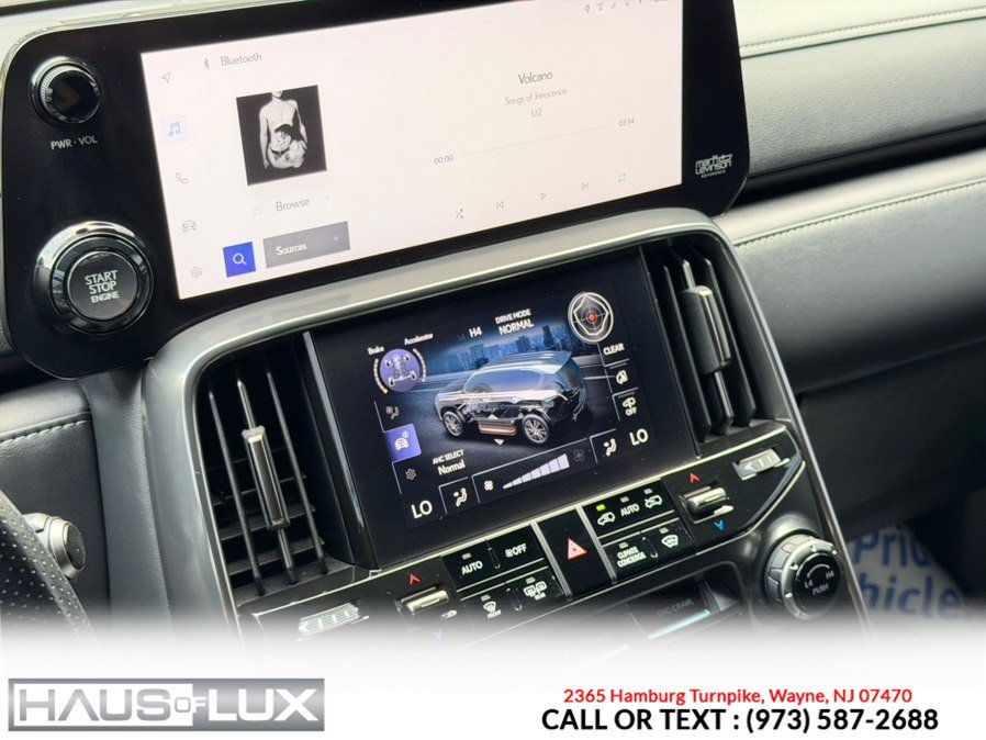 Used 2023 Lexus LX 600 F Sport w/ Accessory Package (Z1) AWD/4WD image 40