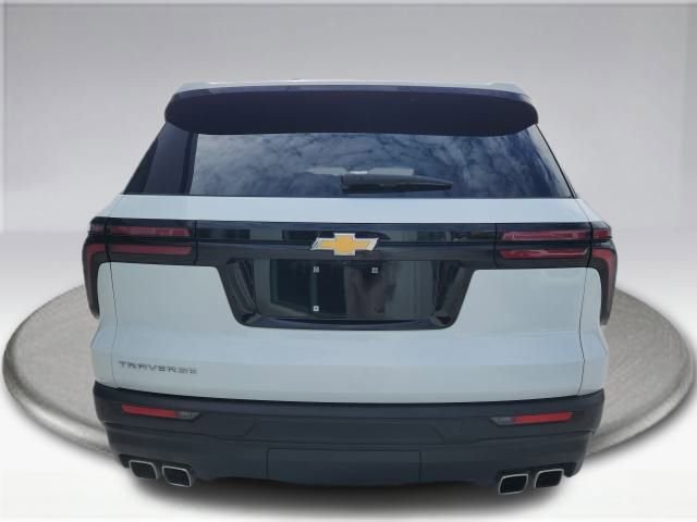 Used 2024 Chevrolet Traverse LS image 10