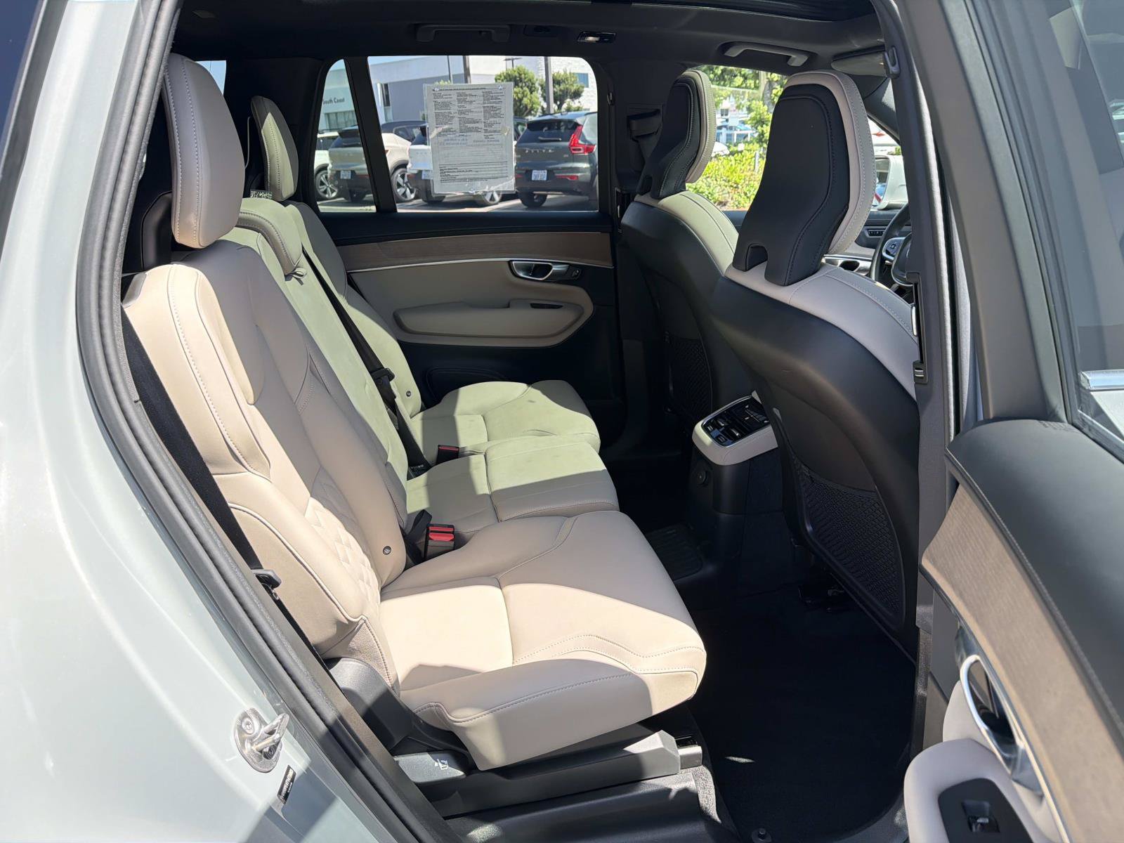 Used 2026 Volvo XC90 T8 Plus w/ Protection Package Premier AWD/4WD image 25