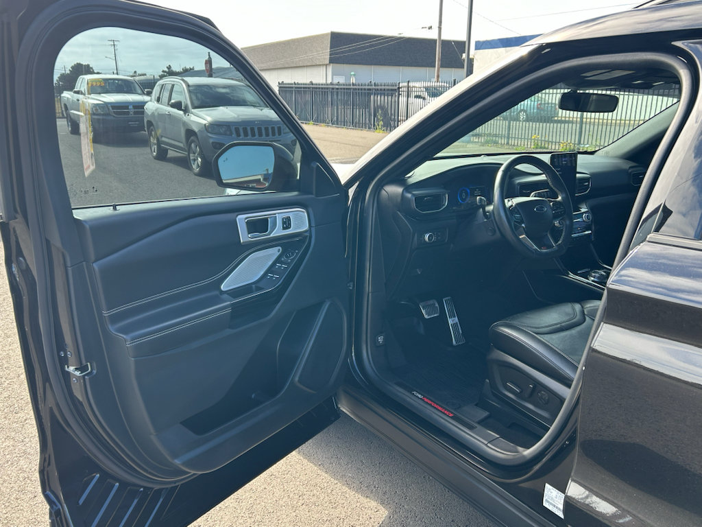 Used 2022 Ford Explorer ST w/ Equipment Group 401A AWD/4WD image 12