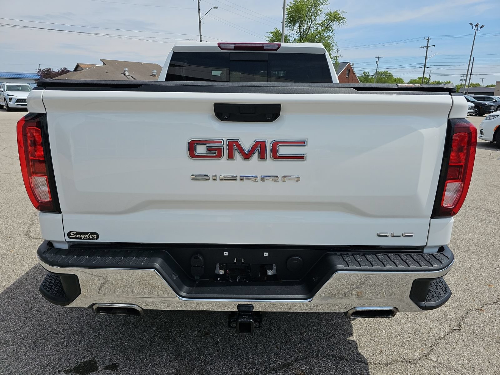 Used 2023 GMC Sierra 1500 SLE w/ Preferred Package AWD/4WD image 6
