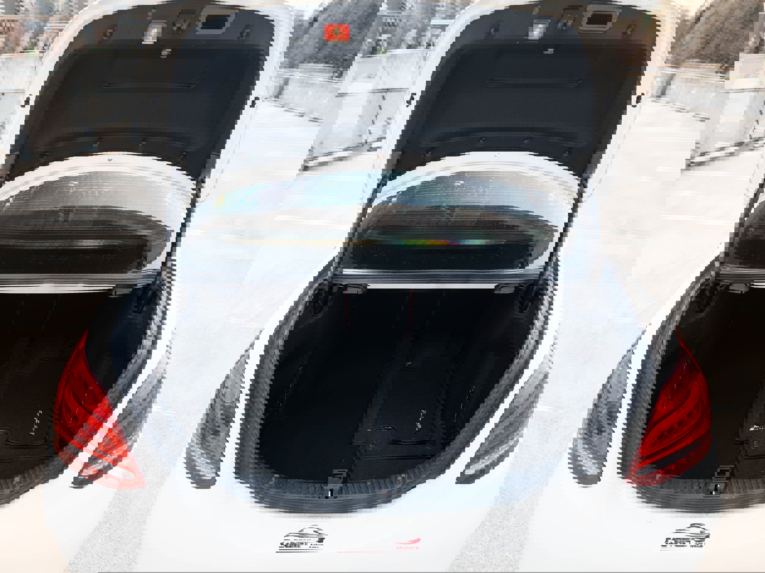 Used 2015 Mercedes-Benz C 400 4MATIC image 46