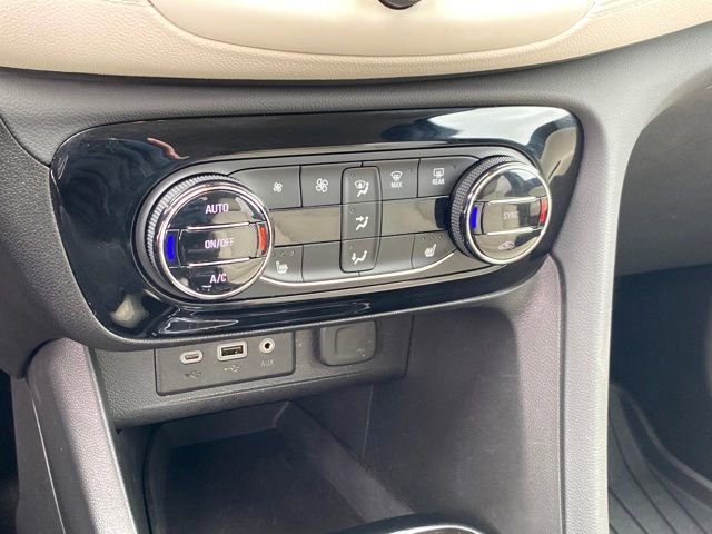 Certified 2023 Buick Encore GX Essence image 12