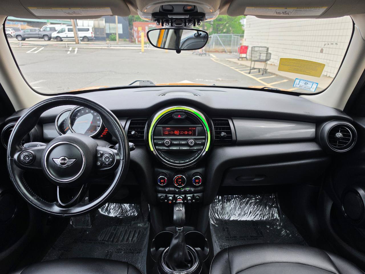 Used 2016 MINI Cooper 4-Door Hardtop FWD image 16