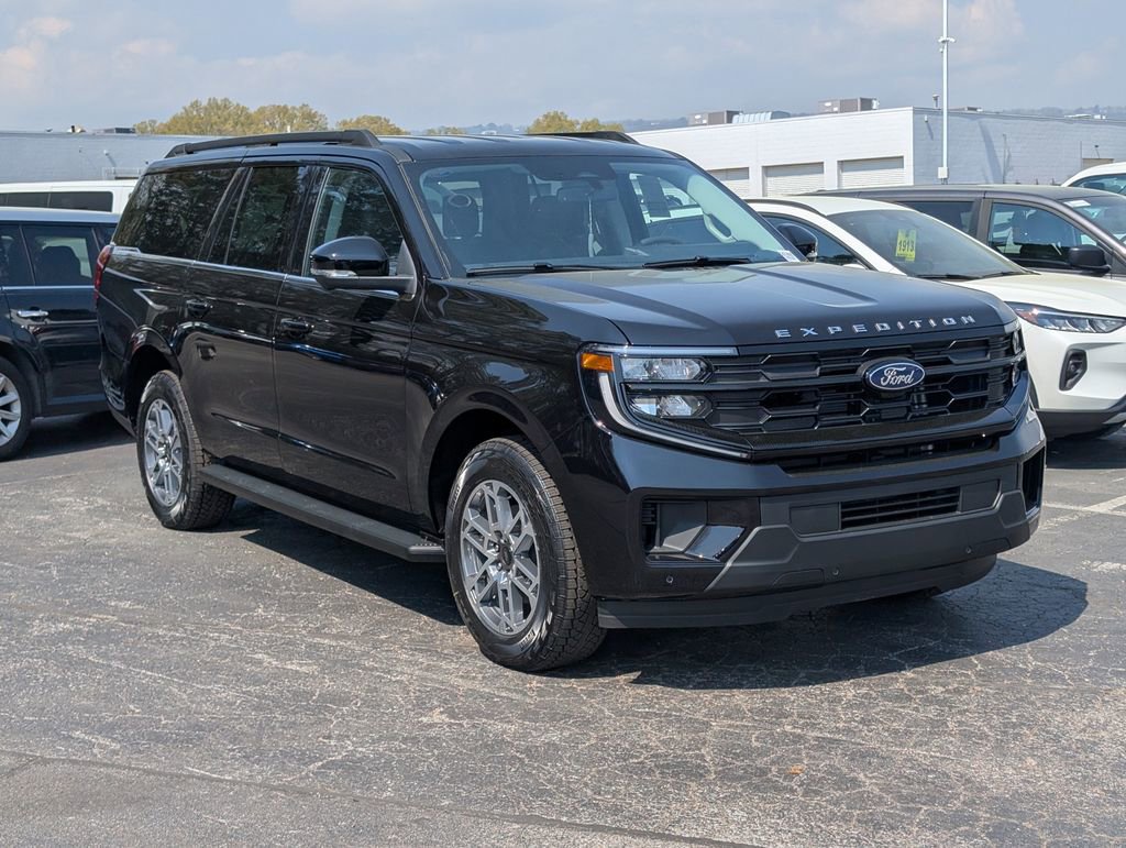 New 2026 Ford Expedition Max Active AWD/4WD image 3