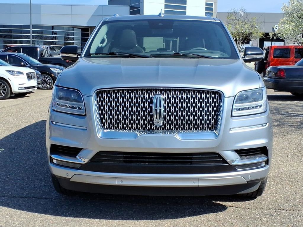 Used 2021 Lincoln Navigator Reserve w/ Luxury Package AWD/4WD image 8