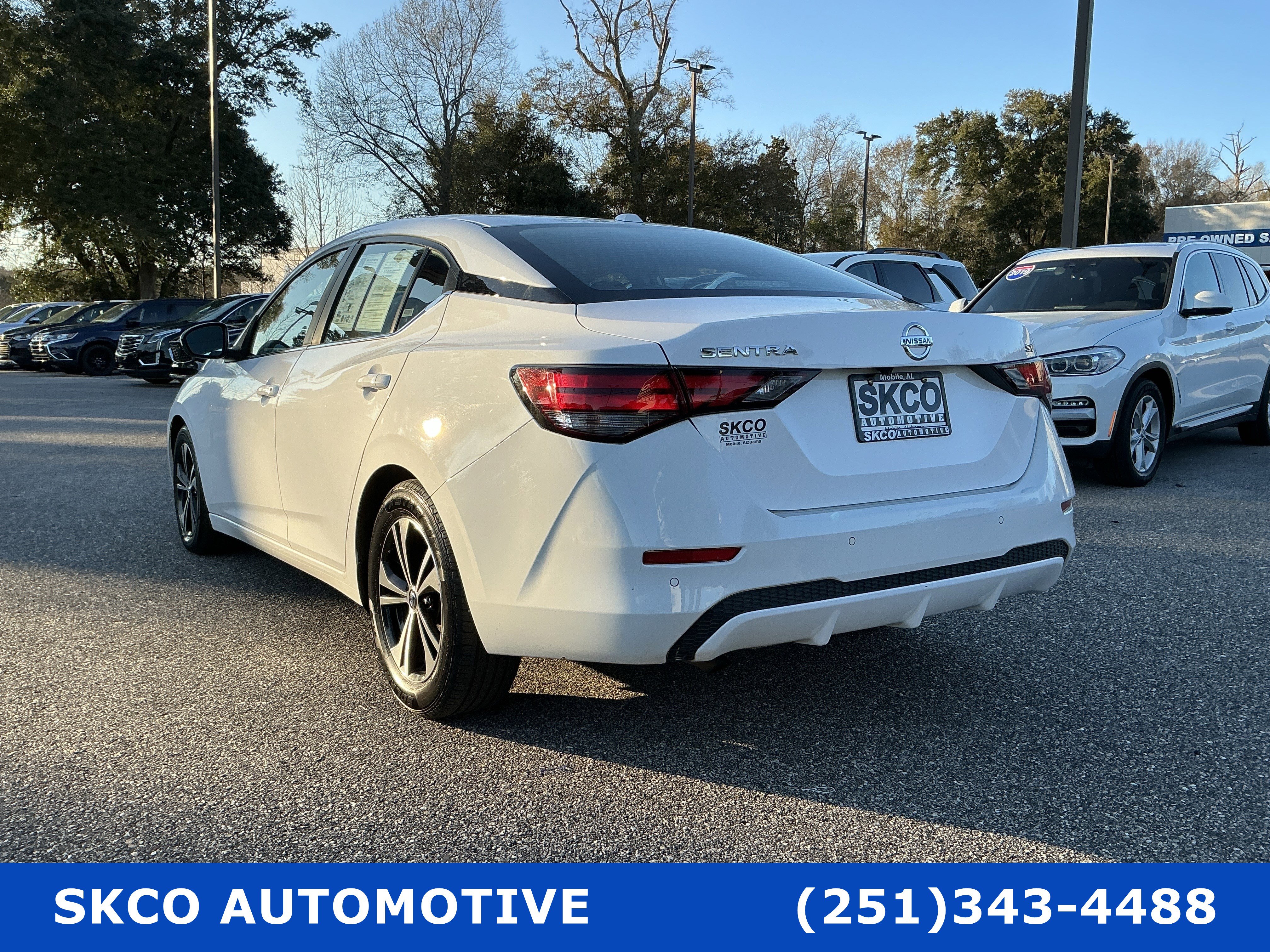 Used 2022 Nissan Sentra SV FWD image 3