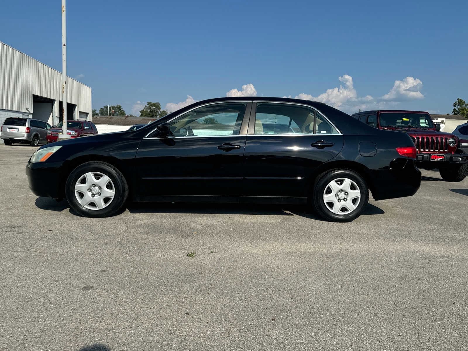 Used 2005 Honda Accord LX image 2