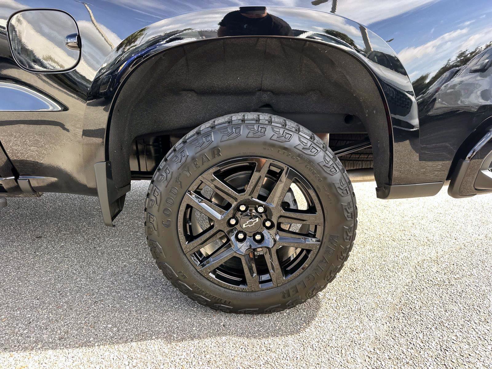 Used 2022 Chevrolet Silverado 1500 LT Trail Boss w/ Convenience Package II image 12