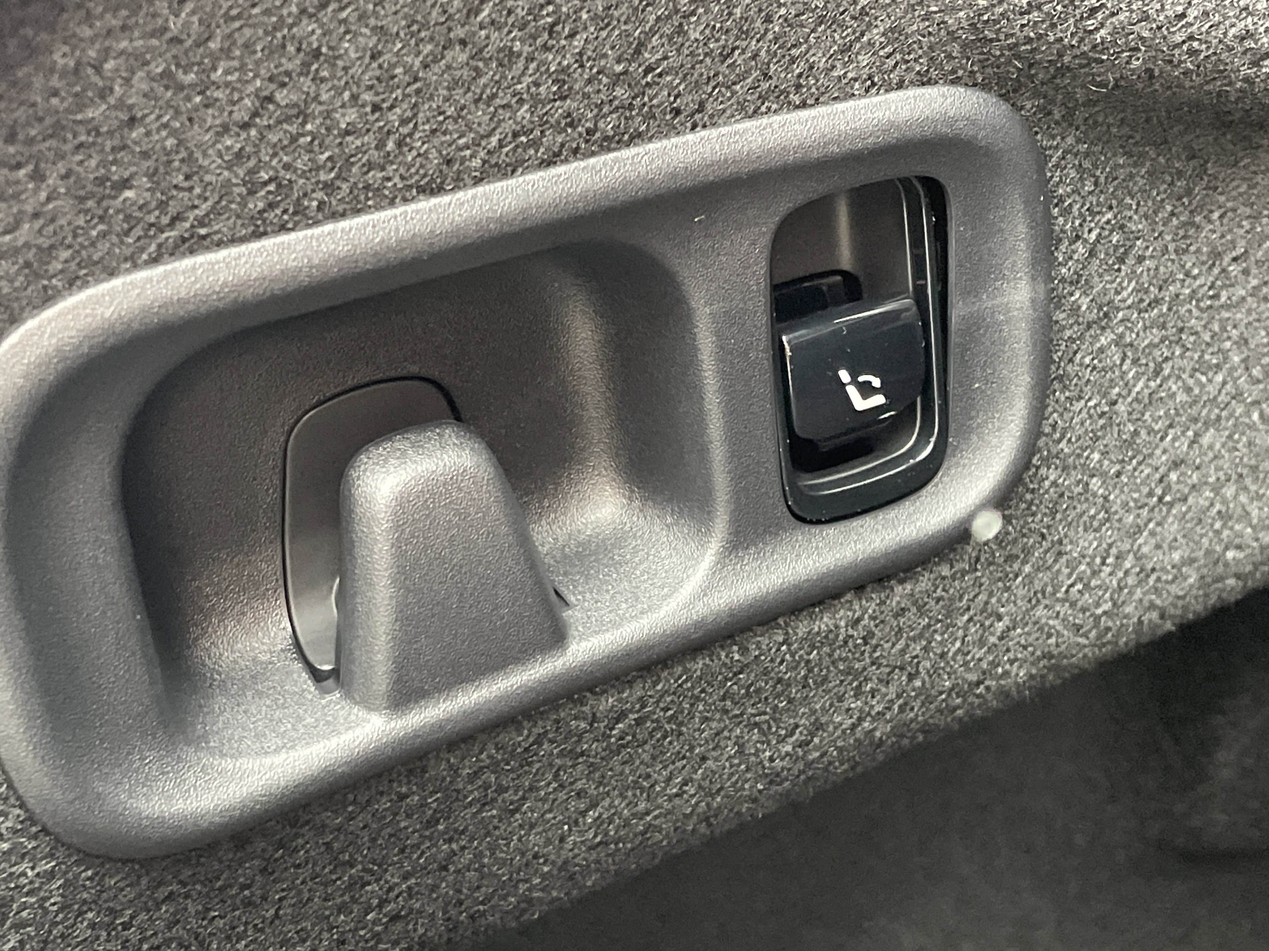 New 2026 Mercedes-Benz C 300 Sedan image 10