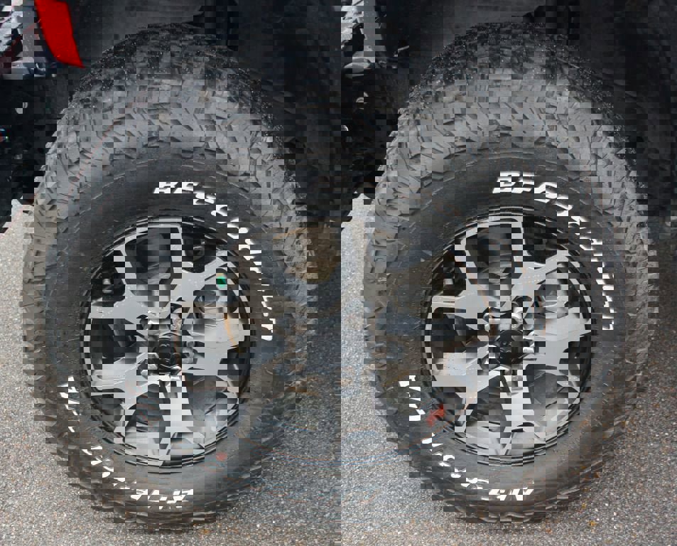 Used 2021 Jeep Wrangler Rubicon w/ Steel Bumper Group image 22