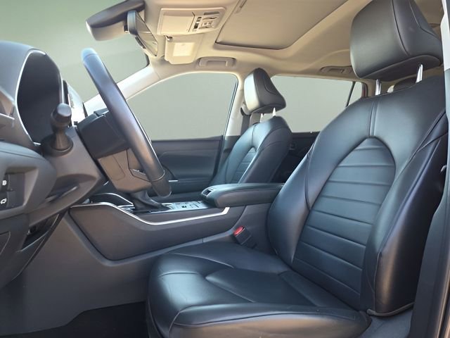 Used 2022 Toyota Highlander XLE image 9