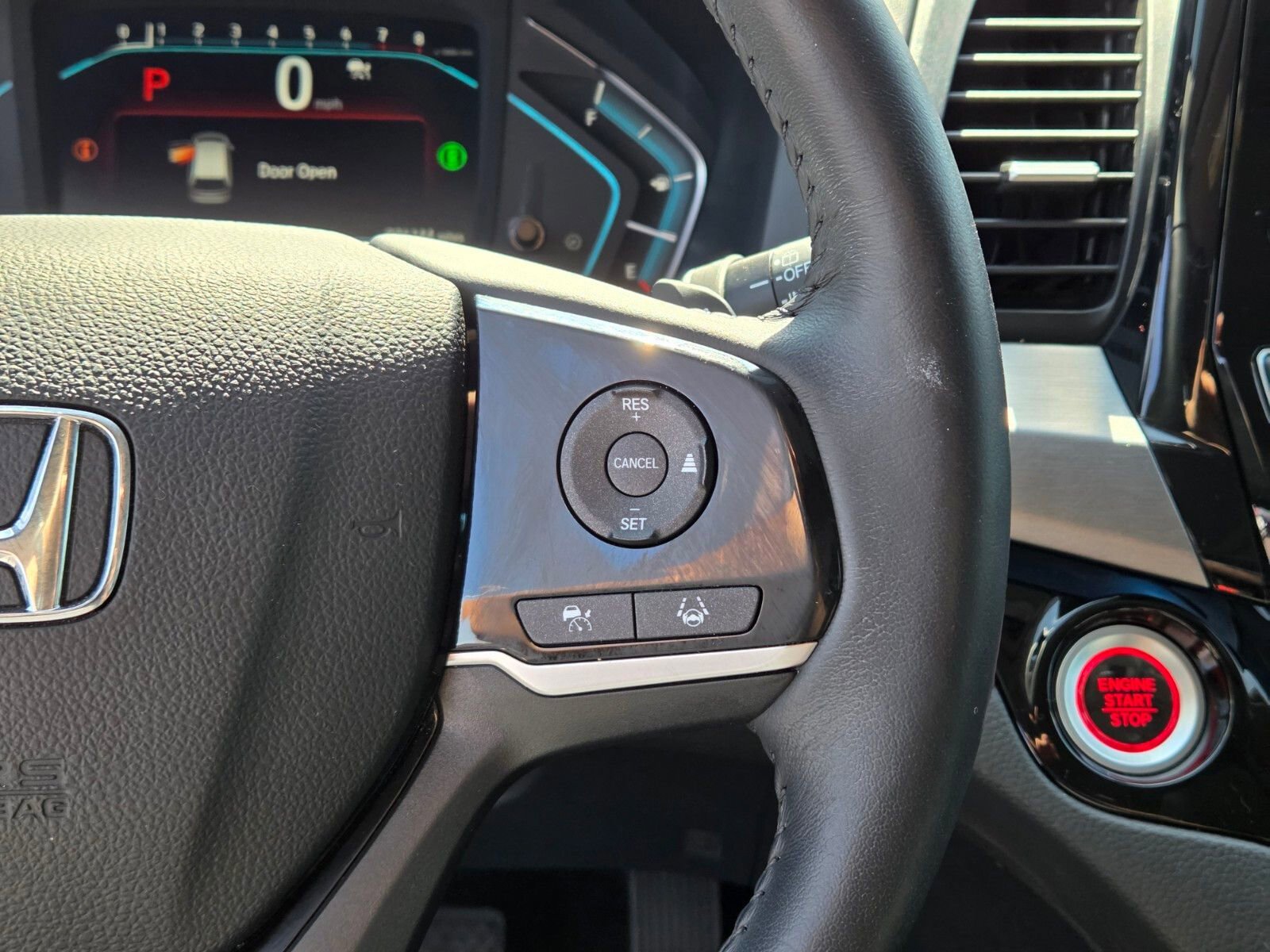 Used 2023 Honda Odyssey Touring image 12