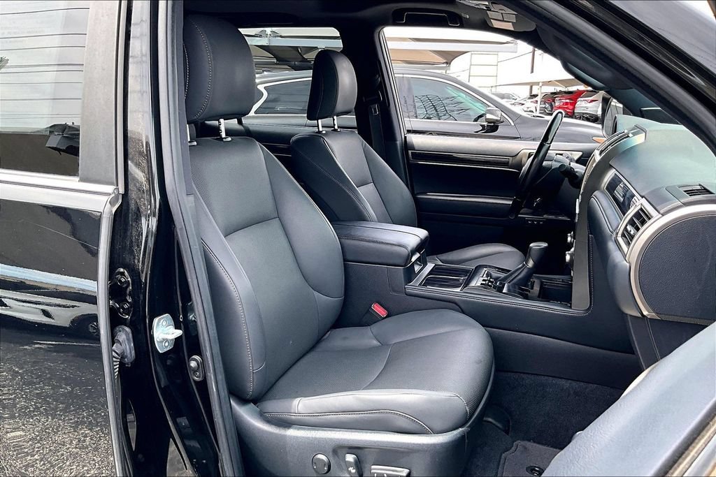 Used 2021 Lexus GX 460 Premium w/ Premium Package AWD/4WD image 10