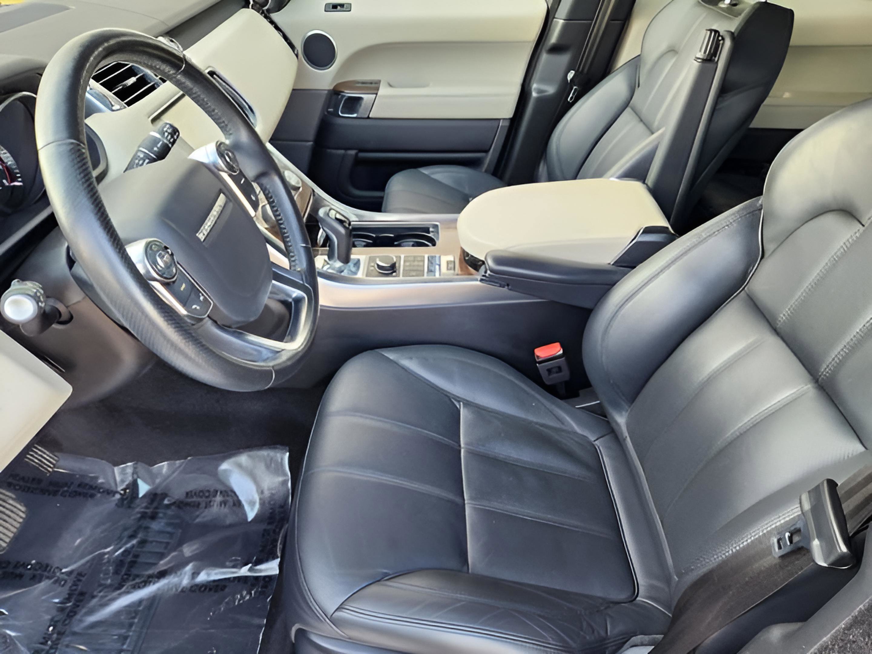 Used 2015 Land Rover Range Rover Sport HSE image 7