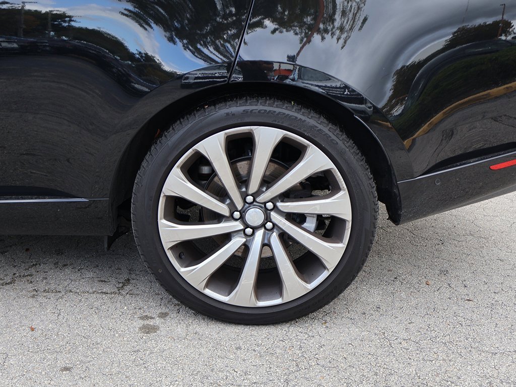 Used 2023 Land Rover Range Rover SE image 30