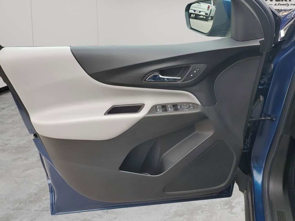 Used 2021 Chevrolet Equinox LT image 26