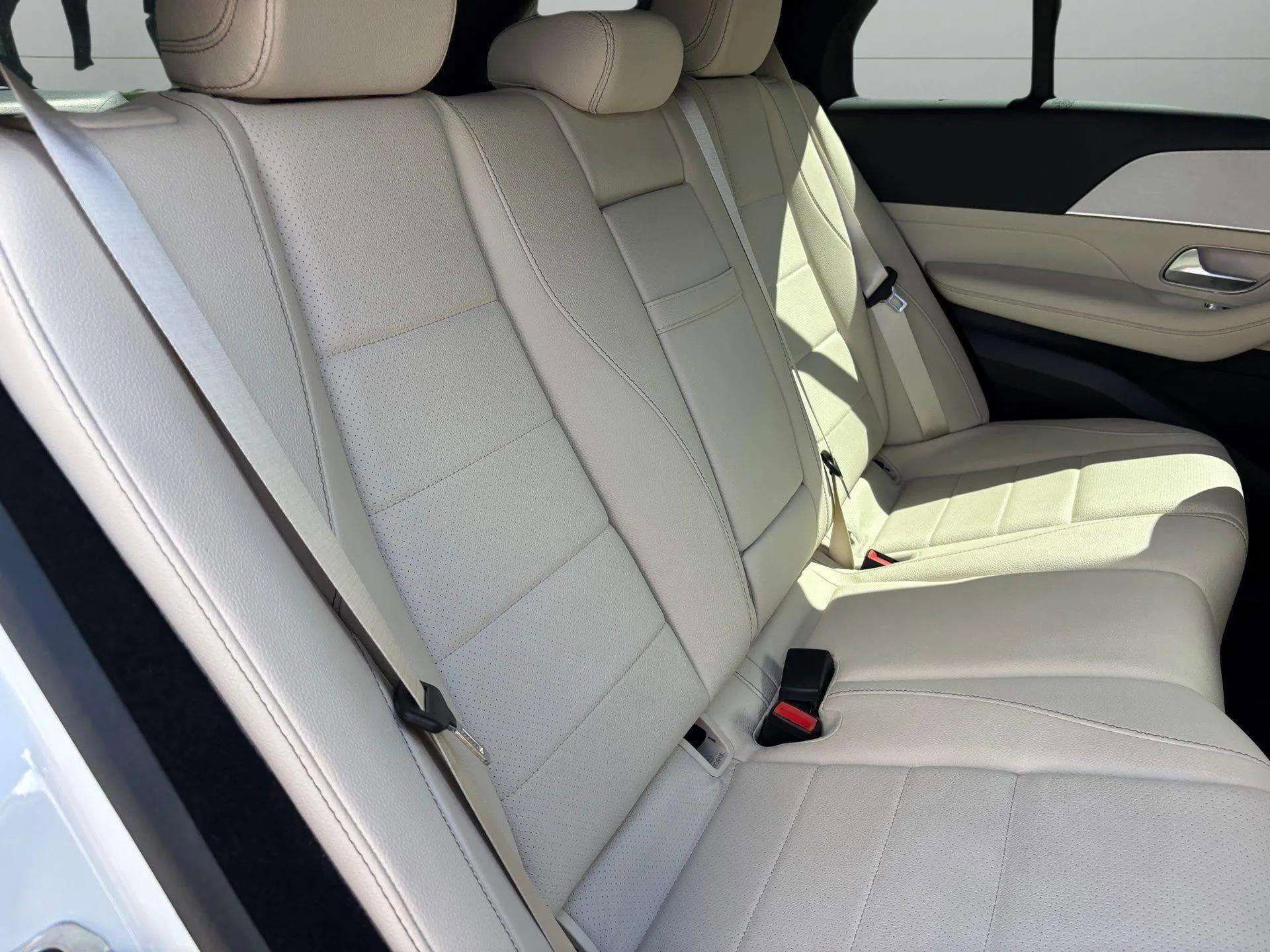 Used 2024 Mercedes-Benz GLE 450e 4MATIC image 26