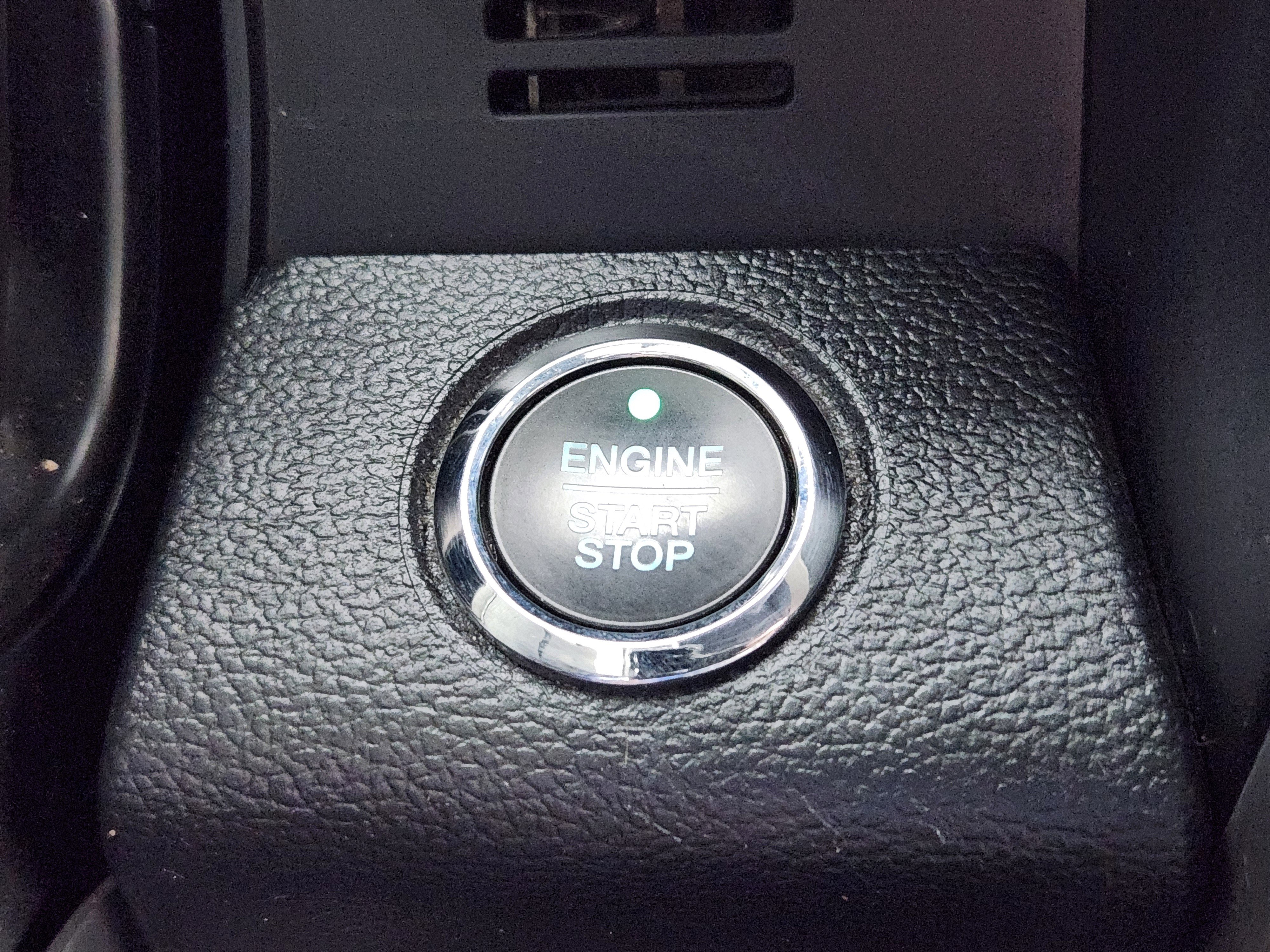 Certified 2021 Ford F350 Platinum w/ FX4 Off-Road Package image 26