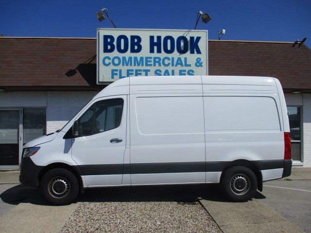 Used 2025 Mercedes-Benz Sprinter 2500 image 29