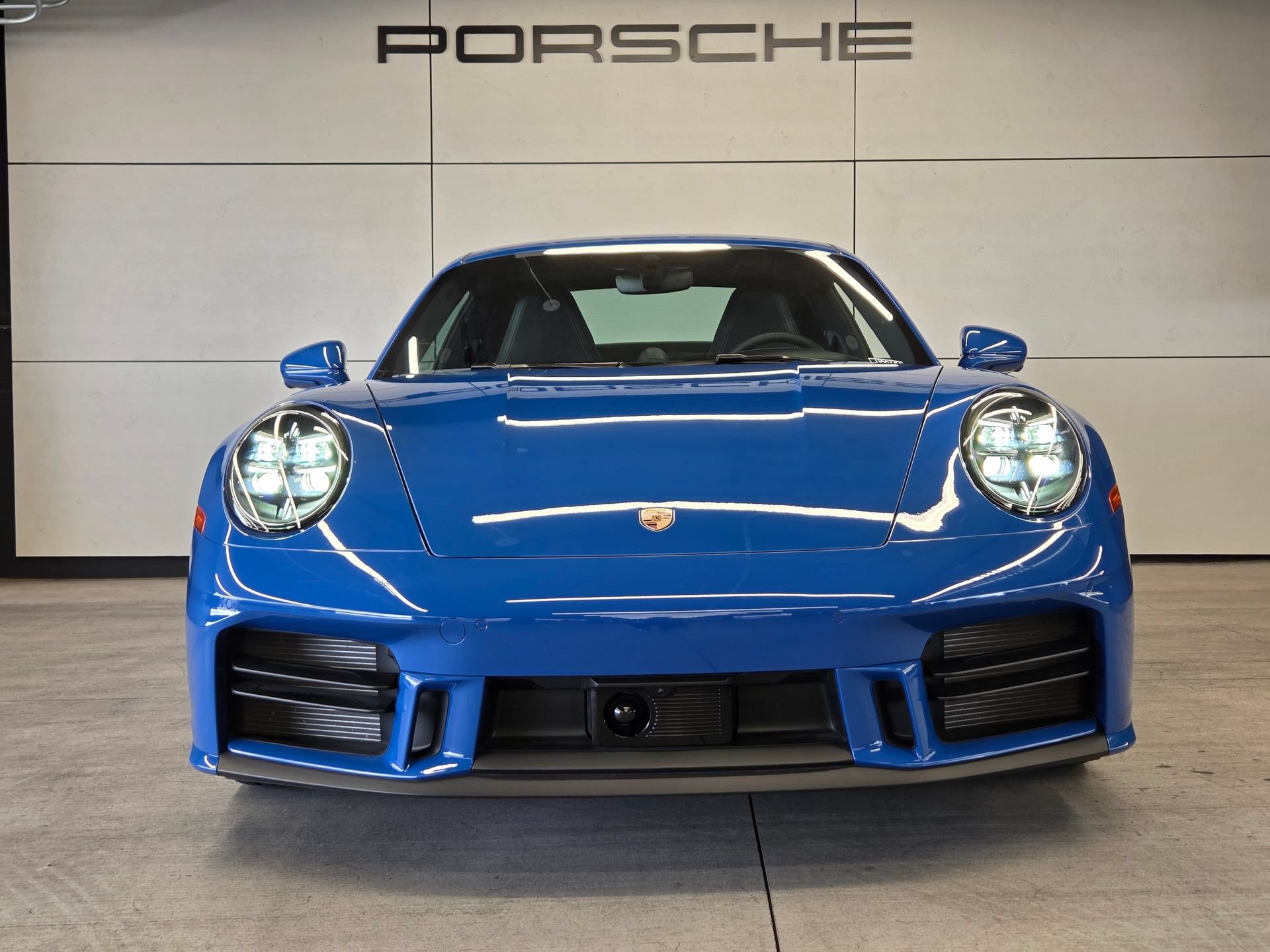 Certified 2025 Porsche 911 Carrera S RWD image 28