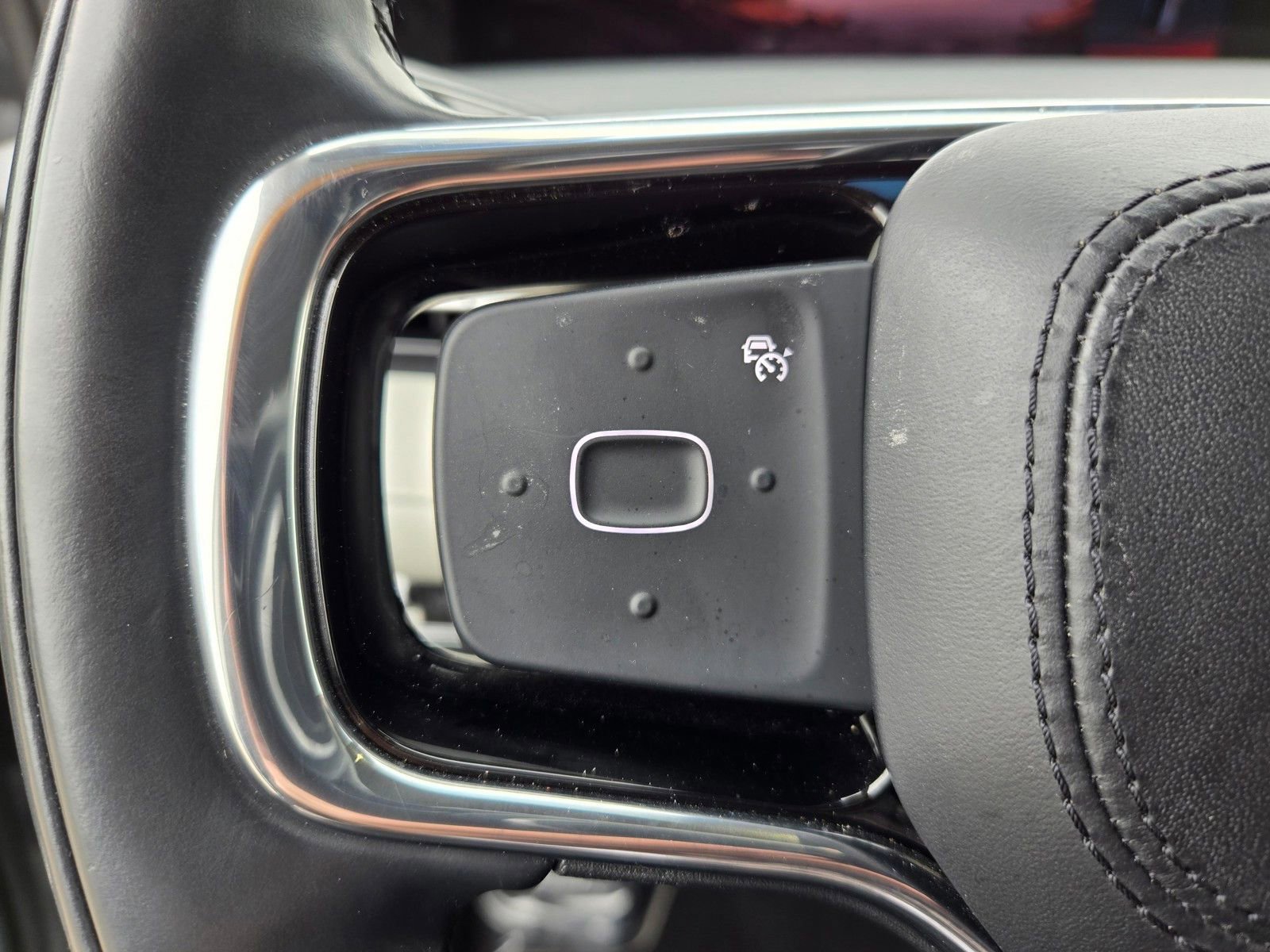 Used 2024 Lincoln Nautilus Reserve image 15