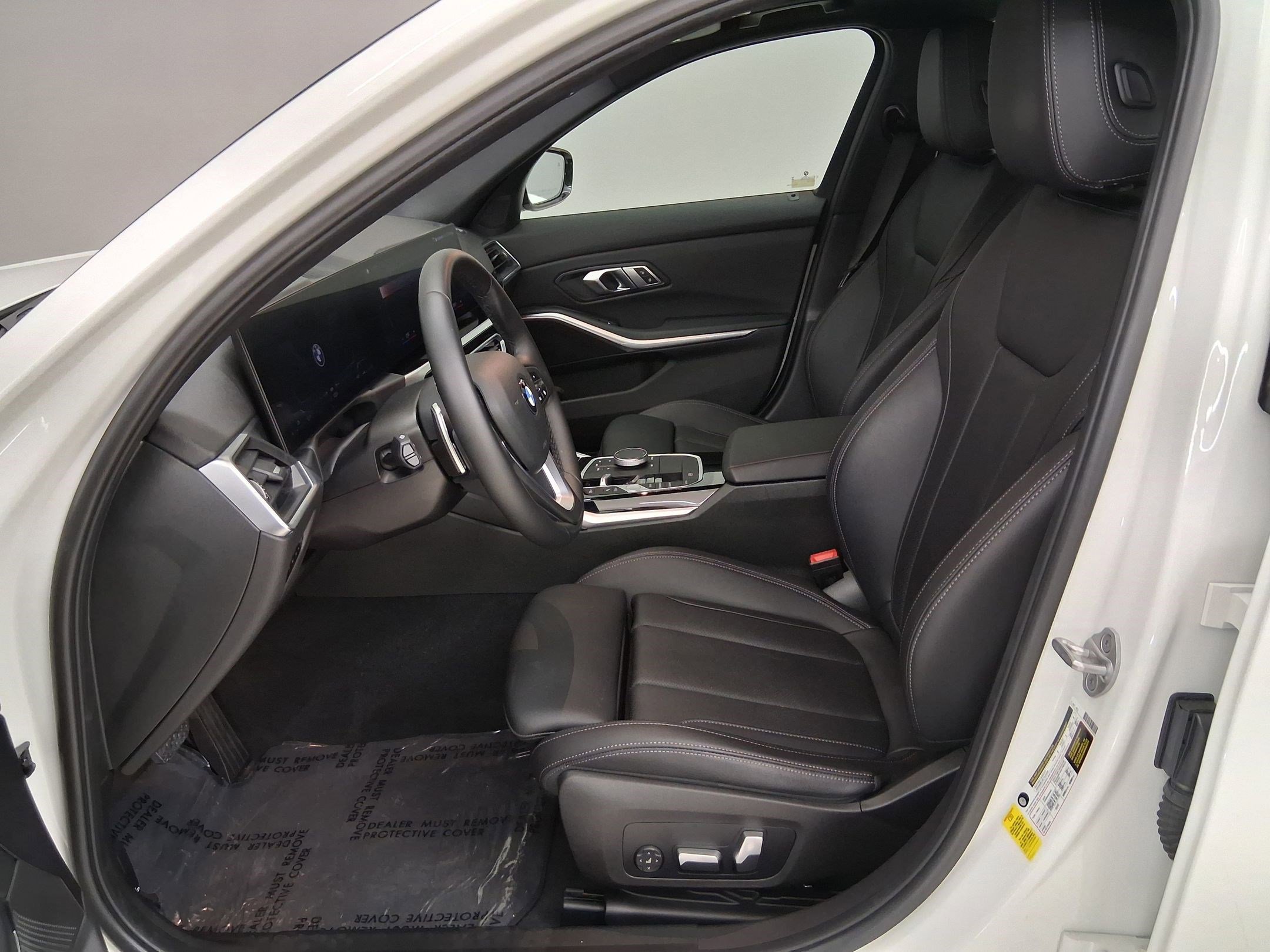 Certified 2023 BMW 330i Sedan w/ Driving Assistance Package image 3