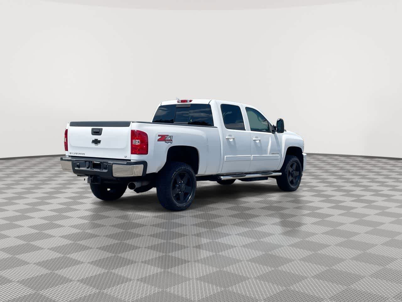 Used 2013 Chevrolet Silverado 2500 LT w/ Z71 Appearance Package AWD/4WD image 8