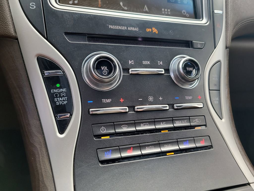 Used 2018 Lincoln MKX Reserve w/ Driver Assistance Package image 26