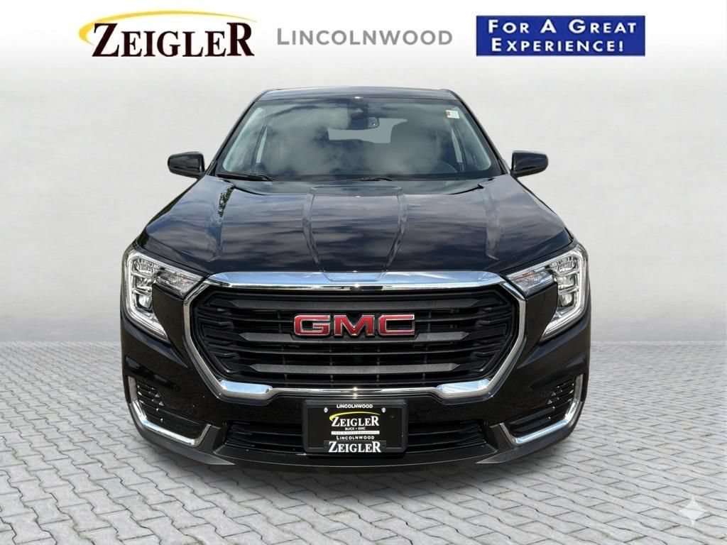 Used 2024 GMC Terrain SLE AWD/4WD image 8