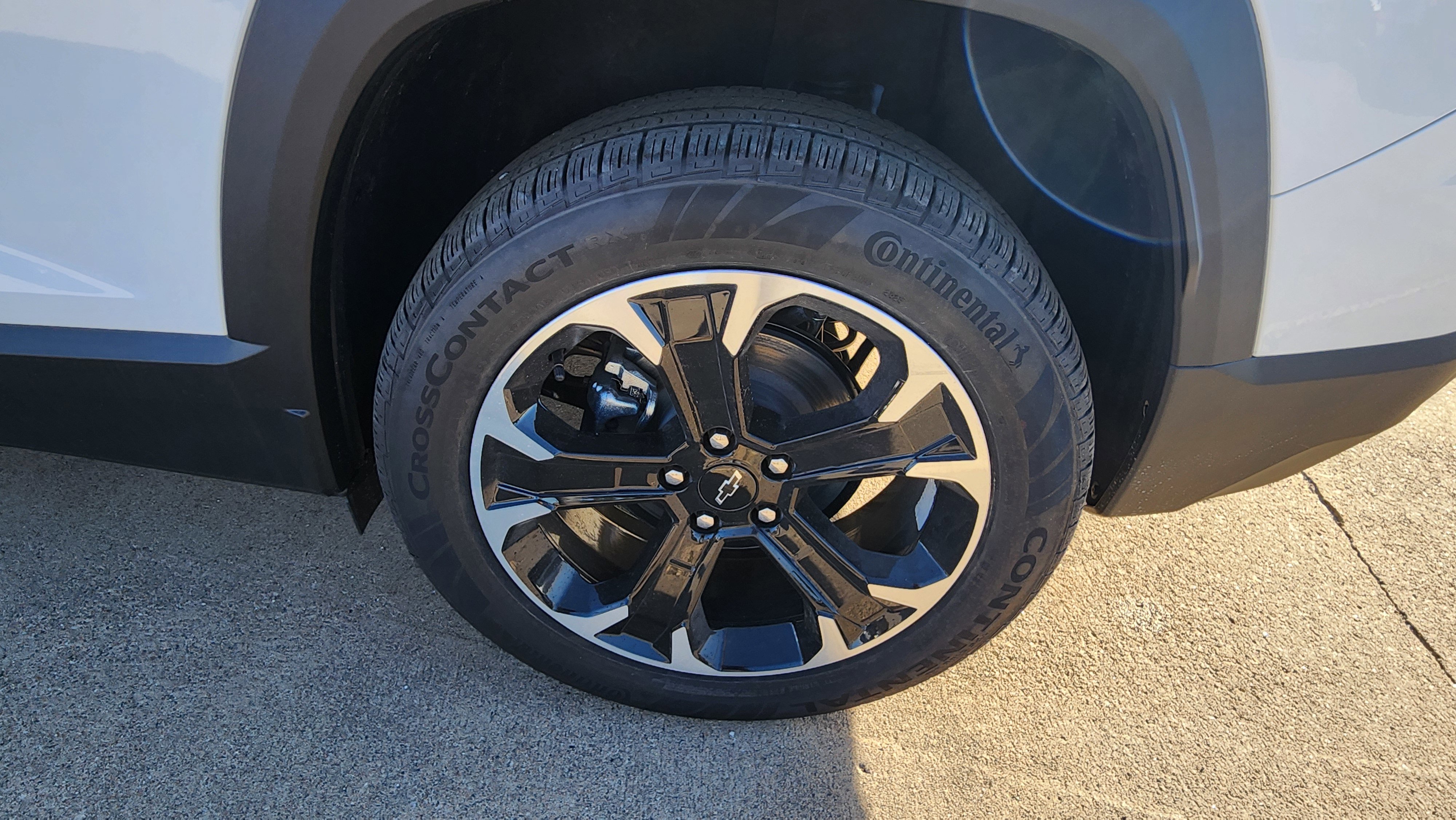 New 2026 Chevrolet Equinox LT w/ Convenience Package II image 7