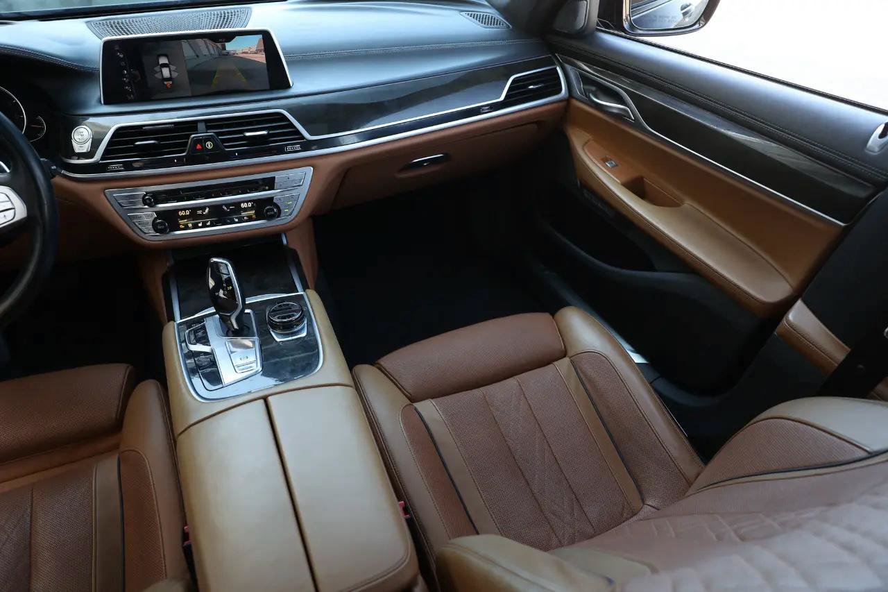 Used 2016 BMW 750i xDrive AWD/4WD image 24