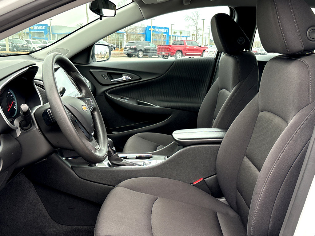 Used 2024 Chevrolet Malibu LT FWD image 19